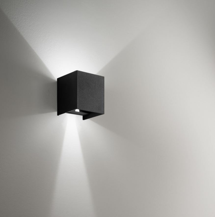 Applique Led Esterno Cubo Fascio Luce Regolabile Henk Nero Ges Gea Led