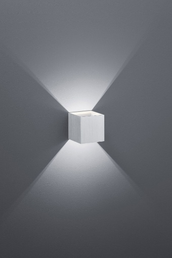 Immagine di Applique Cubo Louis Doppia Emissione Led Alluminio 10x10 cm Trio Lighting