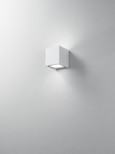 Immagine di Applique Cubotto per Esterno Doppia Luce Gx53 Sopra e Sotto Totem Bianco IP54 Perenz 6826 B