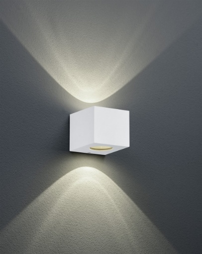 Immagine di Applique Cubo Bianco Doppia Emissione Led Sopra e Sotto Cordoba IP44 Trio Lighting