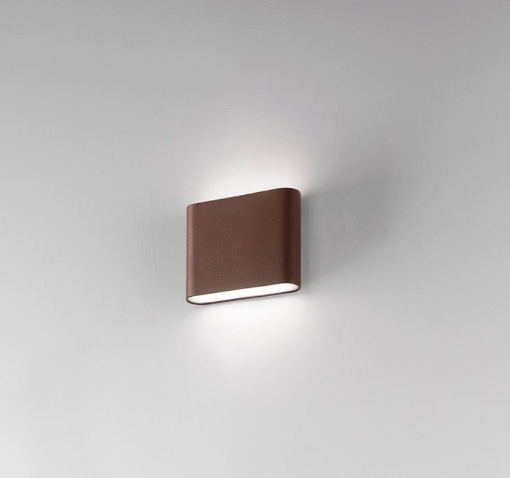 Immagine di Applique Per Esterno Biemissione Wallet 115 mm LED 6+6W IP54 Corten Isyluce 509-20