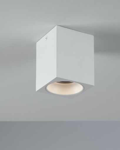 Immagine di Faretto Cubo Bianco Da Soffitto Town 8x8 cm Led GU10 Intec Light