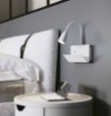 Immagine di Applique Camera Da Letto Con Braccio Orientabile e Presa USB Gulp Bianco Fan Europe