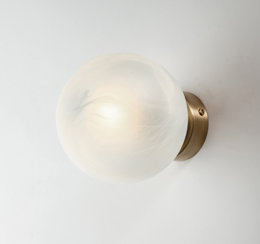 Immagine di Applique Oro Bronzo con Diffusore Sfera Vetro Bianco Olaf Ø20 cm Bonetti  