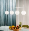 Immagine di Lampadario Per Tavolo Pranzo Moderno Sfere Vetro Bianco Baly Luce Ambiente Design