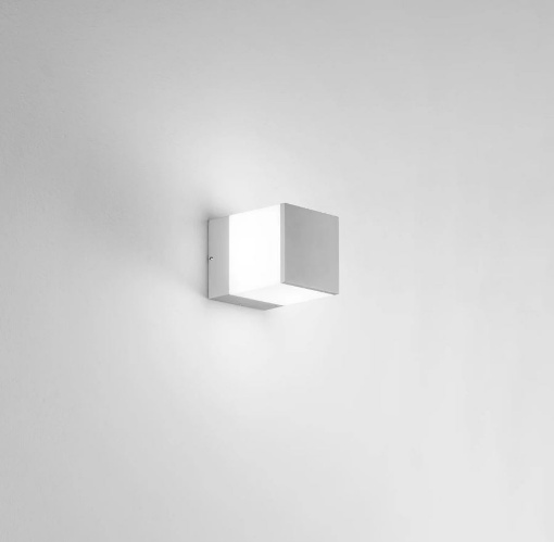 Immagine di Applique Per Esterno Cubo Grigio IP54 Led E27 Booster Intec Light