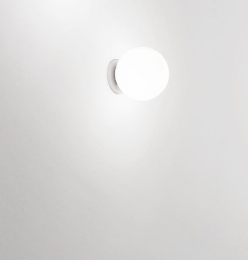 Immagine di Lampada Da Parete Soffitto Sfera Bianca Vetro 15cm Potiri Affralux